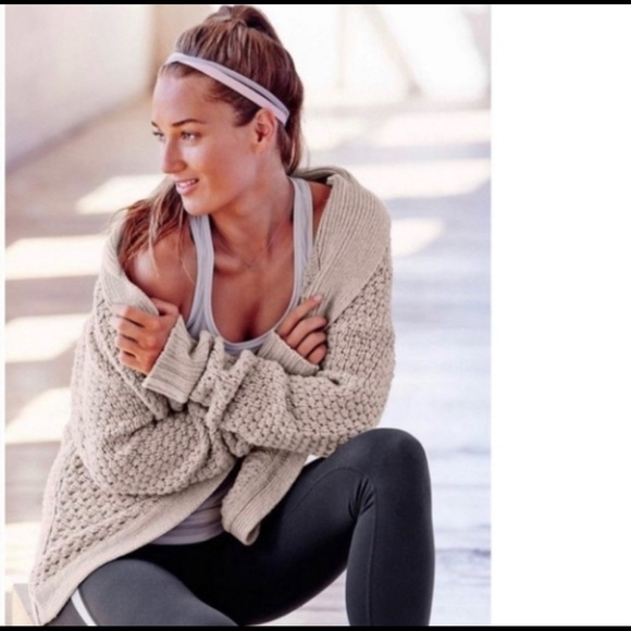 Athleta Sweaters - Athleta Saturday Tan Chunky Knit Open Longline Sweater Medium